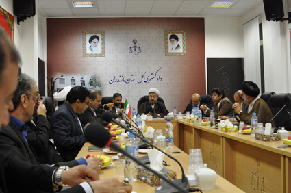 نشست مسئولان دستگاه قضایی با مجمع نمایندگان مازندران برگزار شد